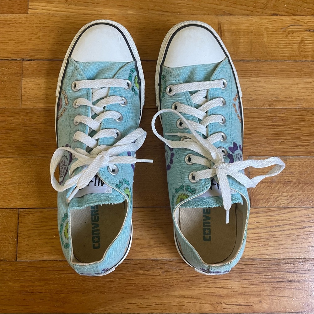 Custom Converse Low Tops - Picture 3 of 12